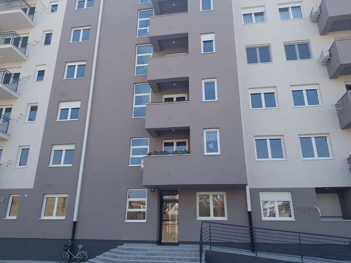 Lux Apartment Sanja 1 수보티차 외부 사진